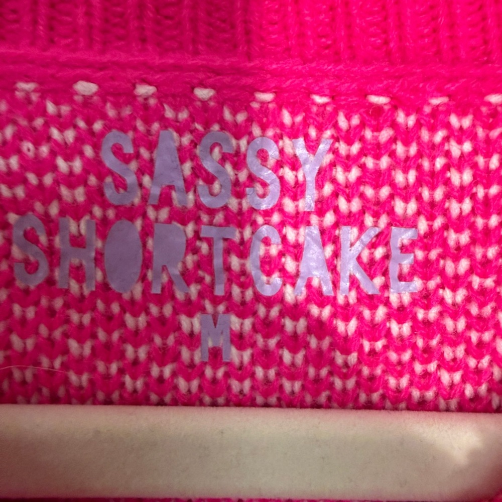Oversized Sassy Shortcake Hot Pink Smiley Face Sweater - Size M - Picture 2 of 5